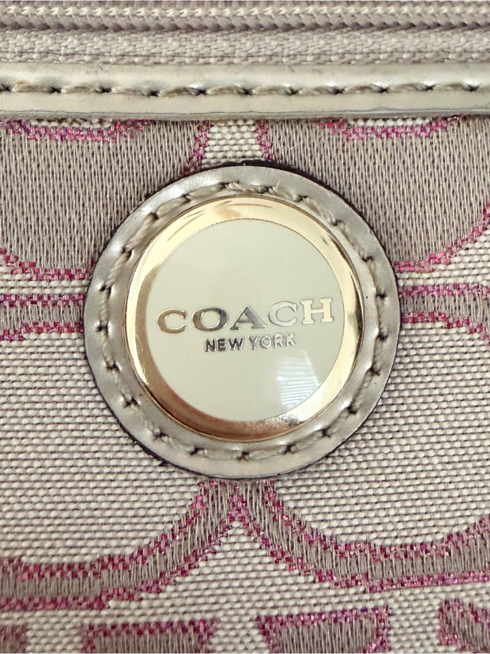 COACH Signature C Poppy Canvas Wristlet Wallet Khaki Tan Pink Double Zip 47897 - Picture 3 of 4